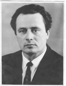 Морозов Юрий Владимирович,45 лет.