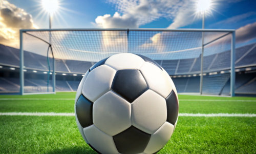 мяч на центр