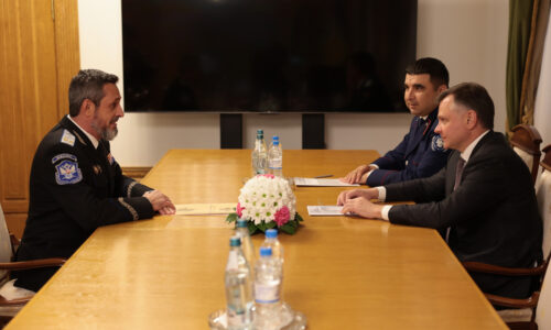 83bc34eb4e99366fd6068c93ae05ed98_1600_1066_cropped (1)