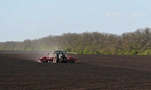 2e821a3effda44f5f595f18f2b35bb21_500_333_cropped