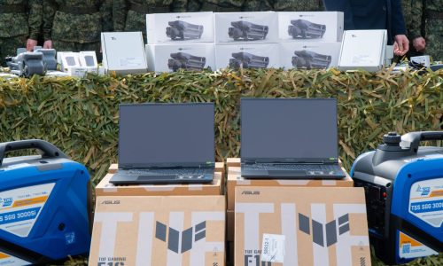 5db84030d4b96a8e14490bca9615774f_1600_1067_cropped